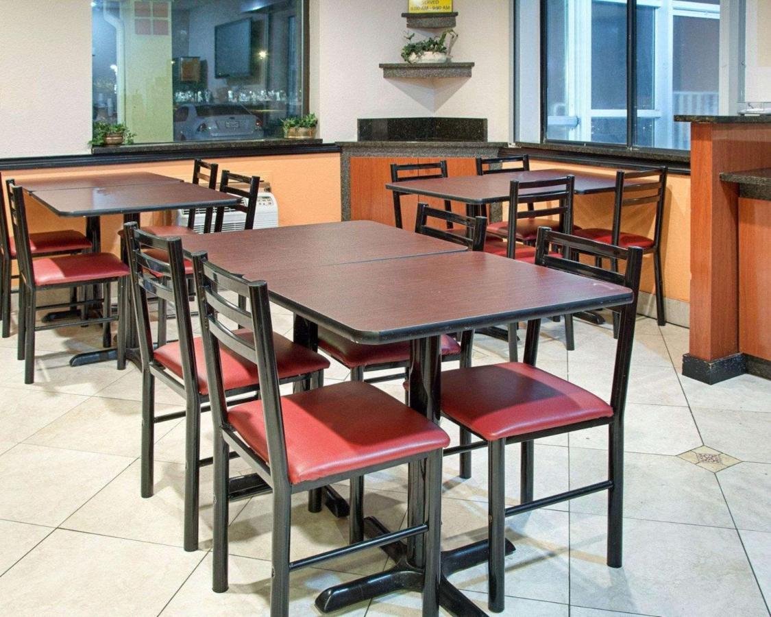 Rodeway Inn Florence - Cincinnati South Екстериор снимка